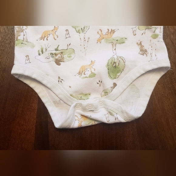 Kids/Infant Cream and Green Printed One Piece Size 12 Months - Picture 4 of 7